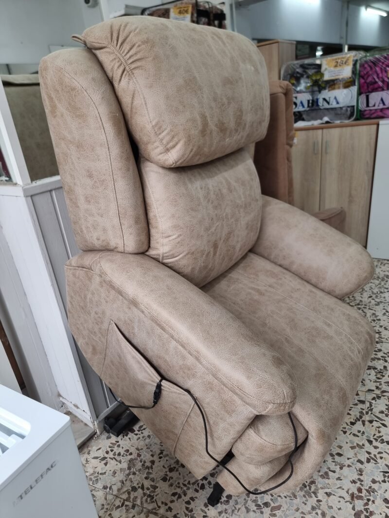Sillón Relax Power Lift. Crema
