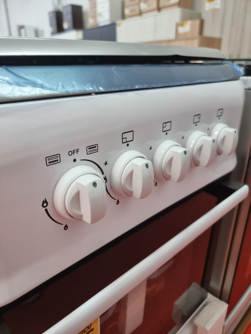 Cocina con horno a gas Johnson. 4 quemadores. - Imagen 5